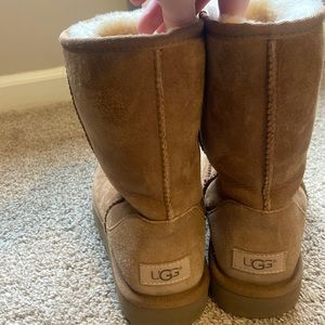 brown ugg boots!